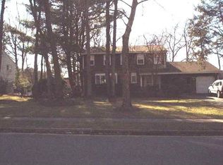 22 Shiloh Rd, Manalapan, NJ 07726