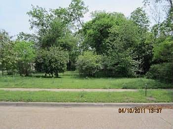 1st image of 8938 Daytonia Ave