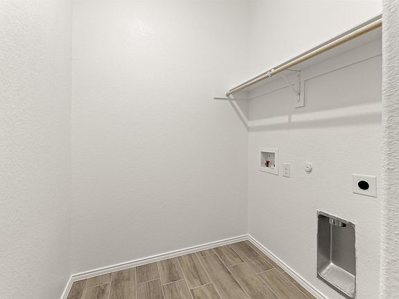 5th image of 4600 Pentridge Dr