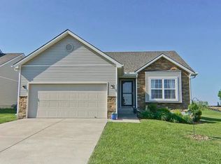 1325 SW Stanfield Rd, Lees Summit, MO 64083