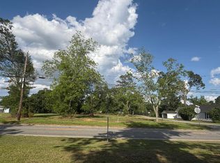 300 N 1st St, Colquitt, GA 39837