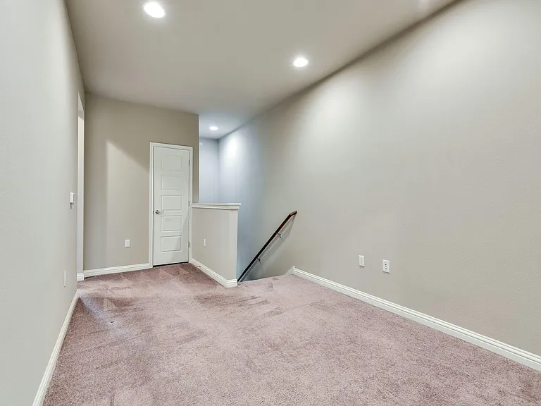 13800 Lyndhurst St #274 — Photo 23