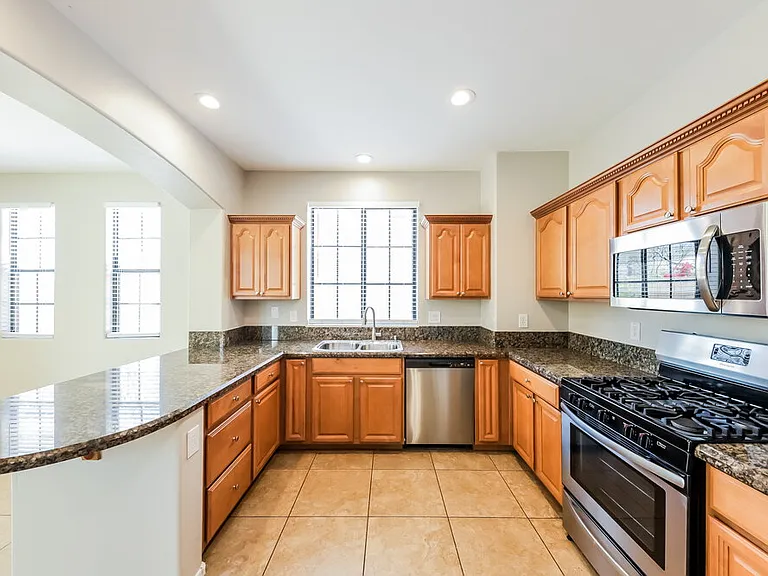 2373 W Sleepy Ranch Rd — Photo 11