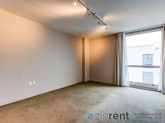5th image of 555 4th St Unit 921