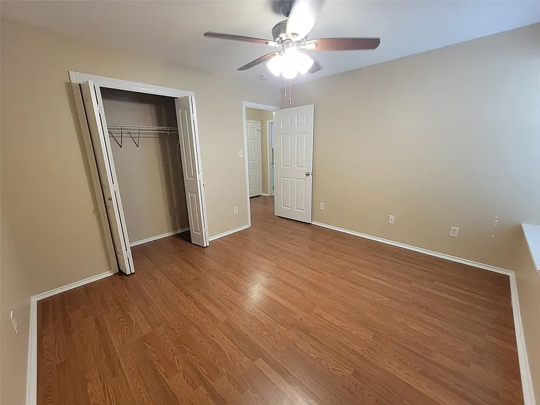 3307 Saint Genevieve Dr — Photo 13