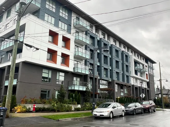 10828 139a St #608, Surrey, BC V3R 0H3