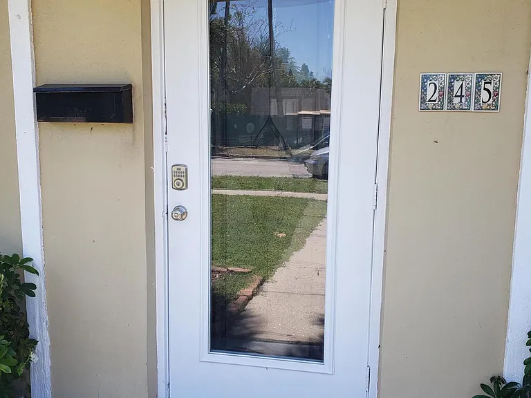 245 Cortez Rd — Photo 3