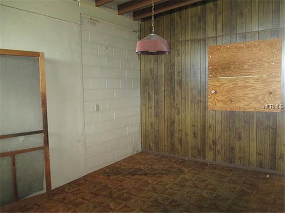 3rd image of 2107 Sarazen Dr