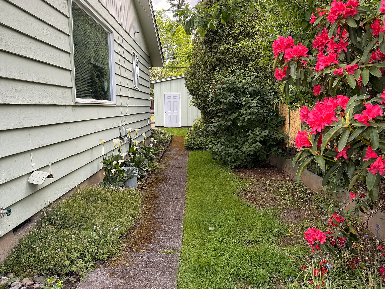 2 bed, 960 sqft, $2,350 — Photo 3