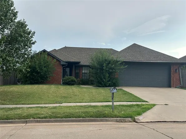 6816 SW Drakestone Blvd, Lawton, OK 73505