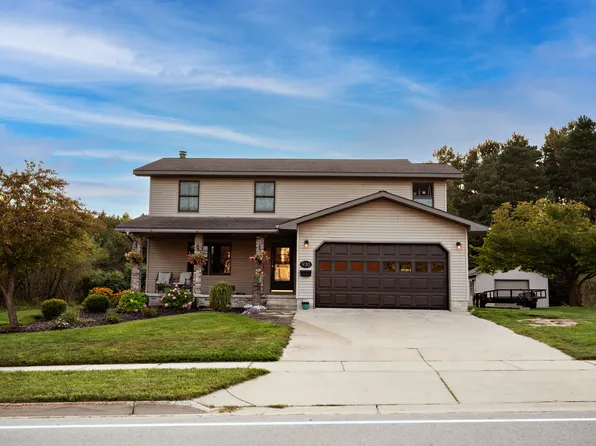 930 Tamarack St, Manistee, MI 49660