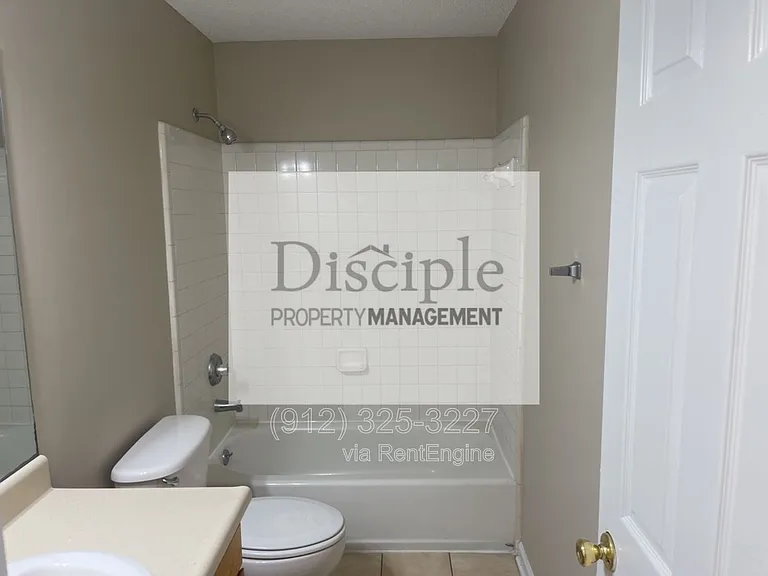22 E Dubois St #7A — Photo 8