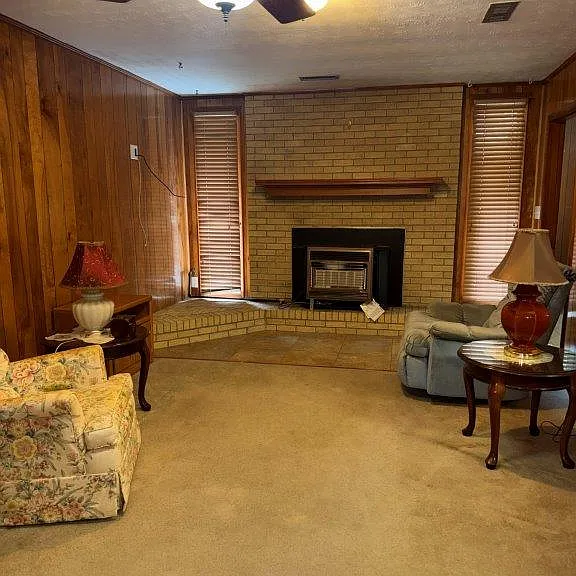 1113 Sumter St — Photo 11