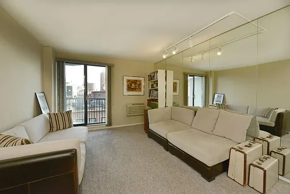 Sold by Level Group | media 9