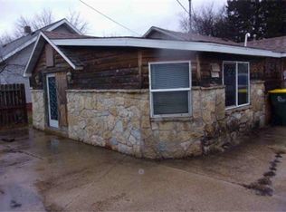 1219 S 7th St, Prairie Du Chien, WI 53821