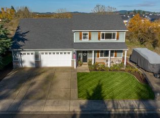 550 E Buttercup St, Yamhill, OR