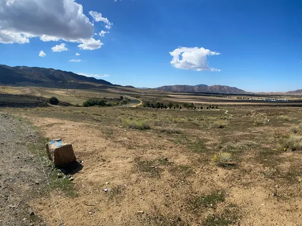 Harbison Way, Tehachapi, CA 93561