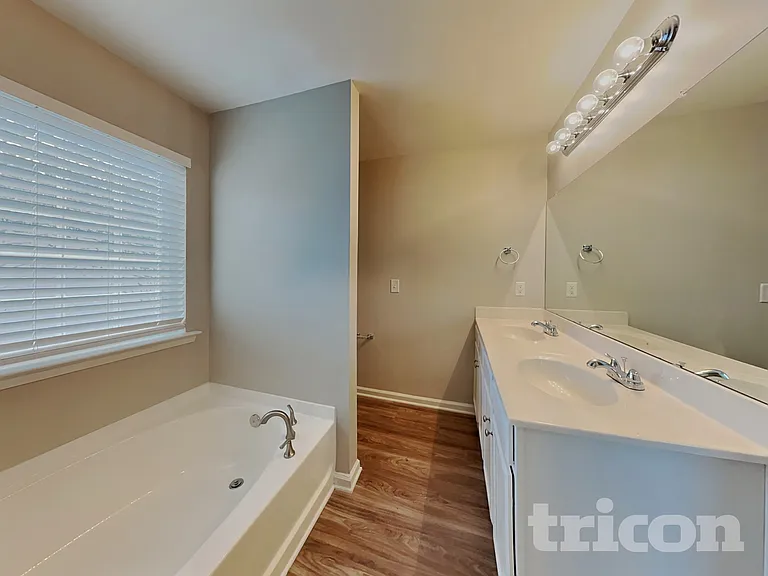 2120 Clear Brooke Dr — Photo 9