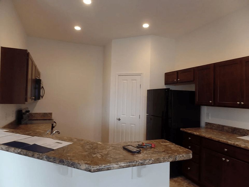1st image of 3237 Rossmore Cir #5388141