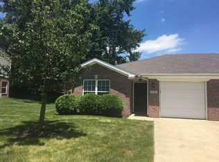 470 Elizabeth Ln, Brownsburg, IN 46112