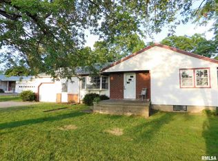 22700 Hirstein Rd, Morton, IL 61550