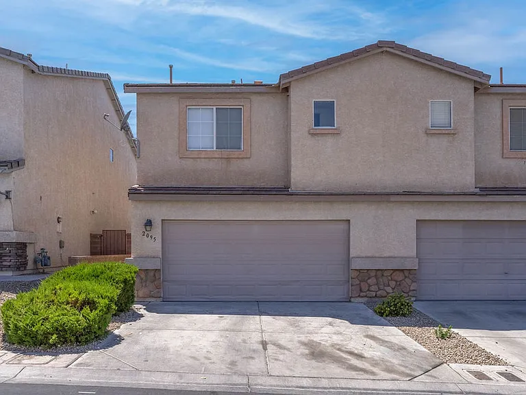 2095 Betty Davis St — Photo 32