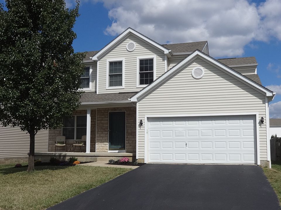 GREAT CURB APPEAL!