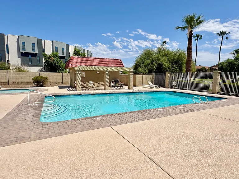 1235 N 84th Pl — Photo 18