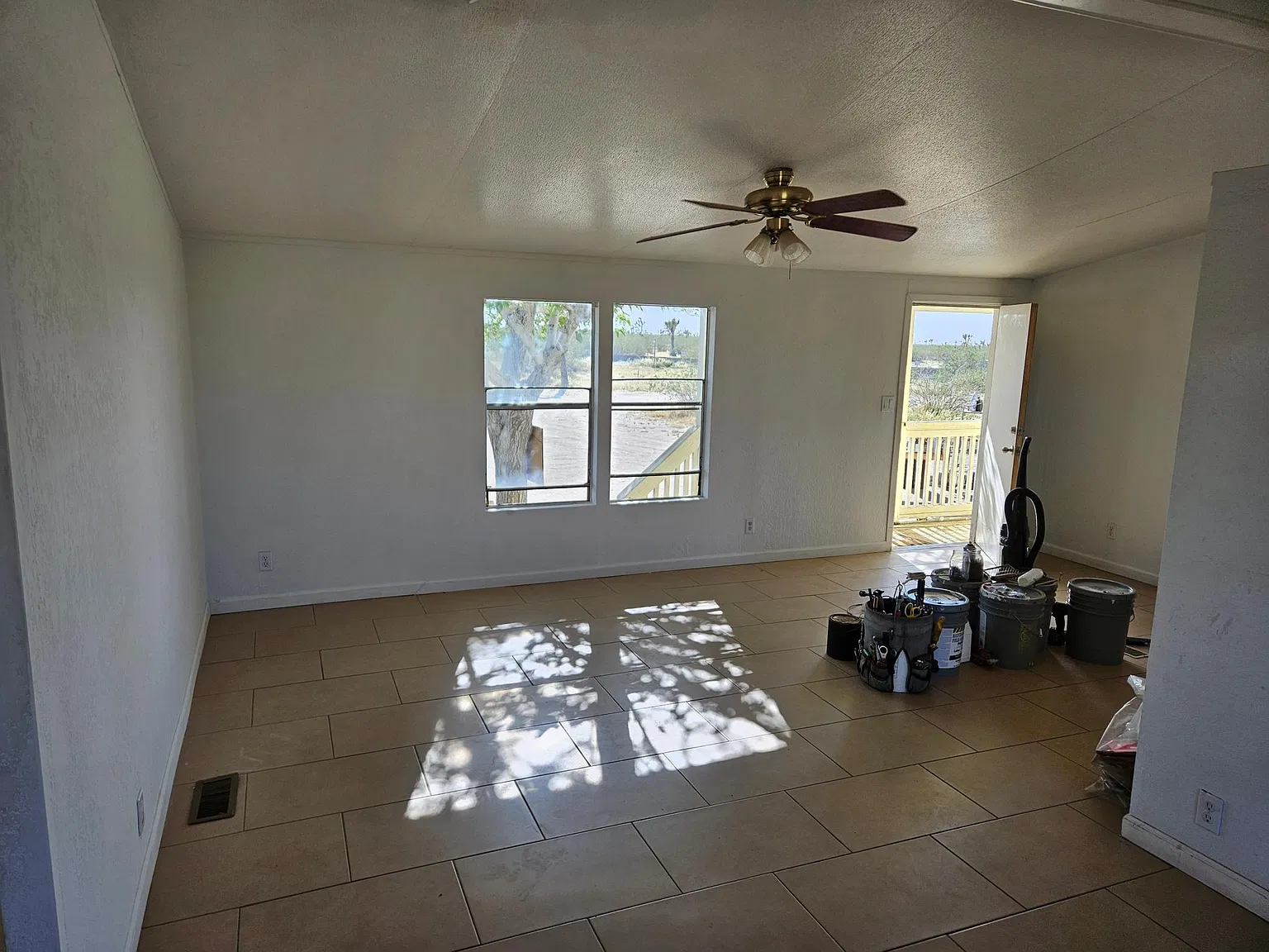 3 bed, 1300 sqft, $2,250 — Photo 4