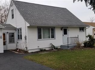 14 Allen St, Angola, NY 14006