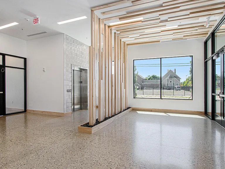 7410 Kercheval Ave #201 — Photo 3