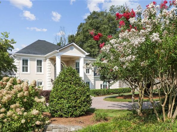 721 Club Ln S, Marietta, GA 30067