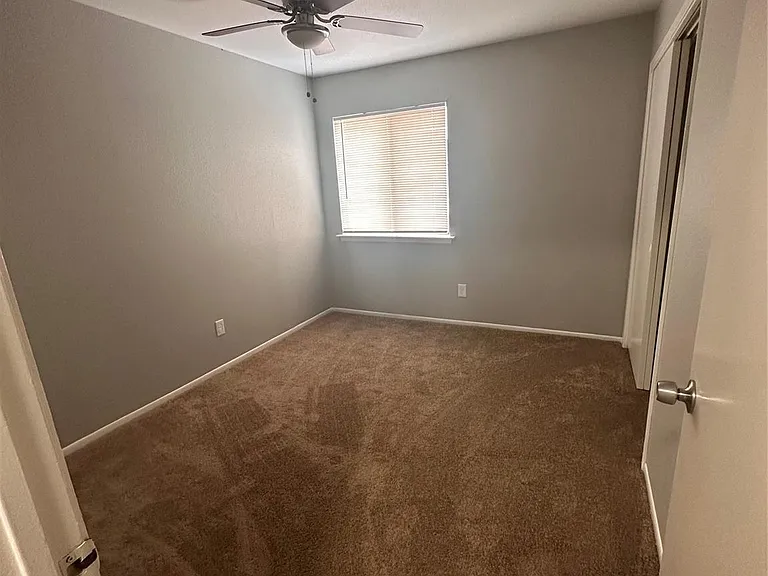 2327 Briarwest Blvd — Photo 6