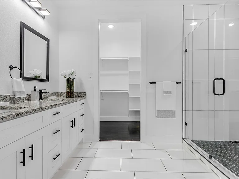 407 Dubois Ave — Photo 34