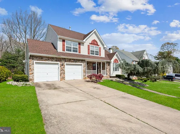 5 Wye Mill Dr, Erial, NJ 08081