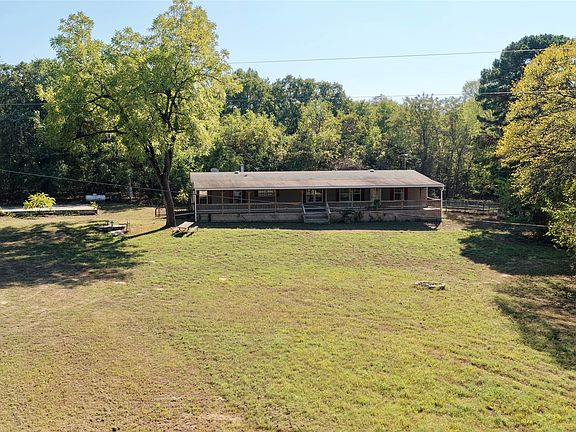 3rd image of 426098 Texanna Rd