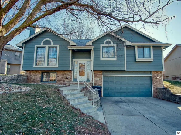 6623 S 91st Ave, Omaha, NE 68127