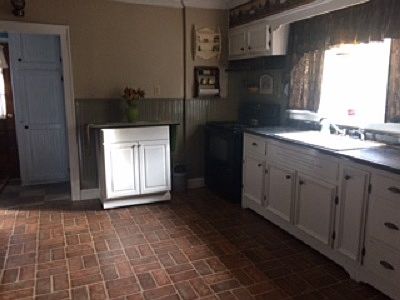 4th image of 1203 Woodland Ave