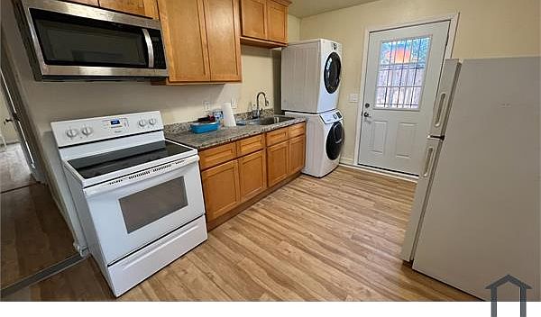 1st image of 3908 Arden Farms Pl #1