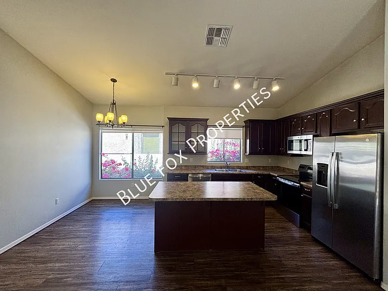 308 E Camino Limon Verde — Photo 4