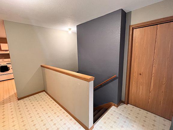 3rd image of 615 Reena Ave APT 2