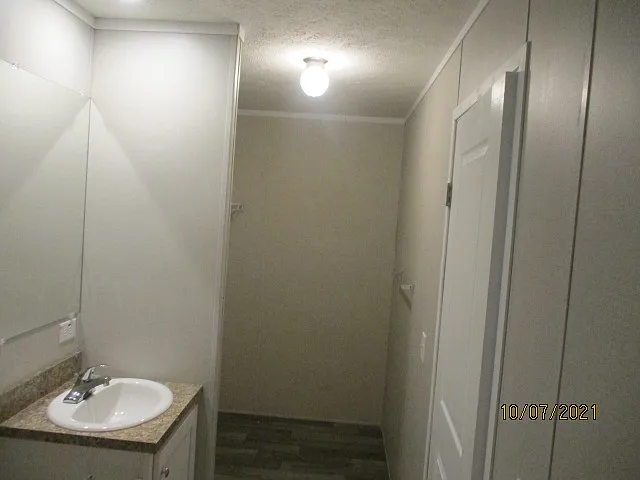 913 Moss Ave — Photo 23