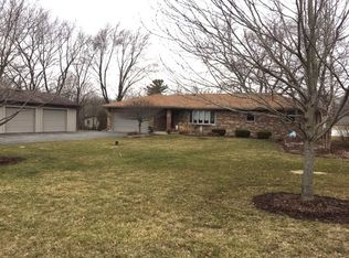 211 E Francis Rd, New Lenox, IL 60451