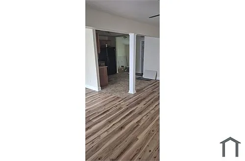 708 Bond St Photo 1