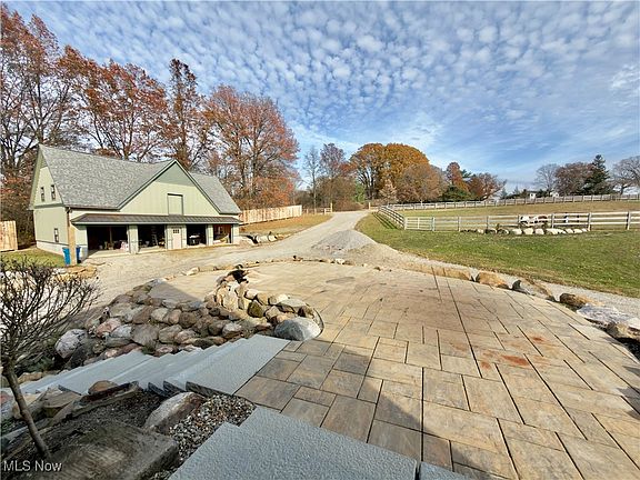 3rd image of 8830 Mentor Rd