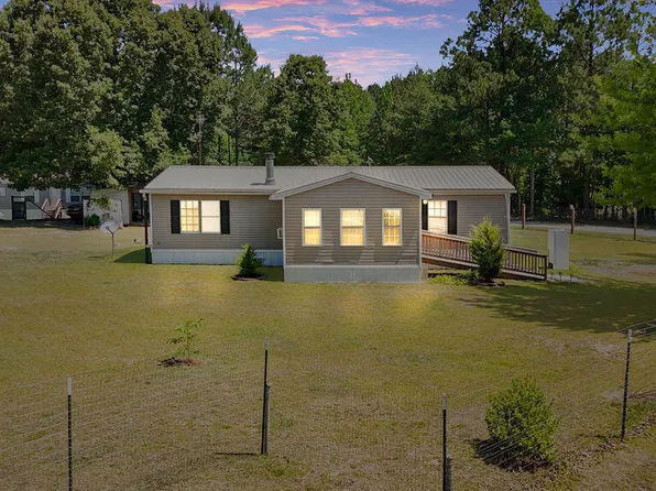 344 Pine Needles Dr, Lillington, NC 27546