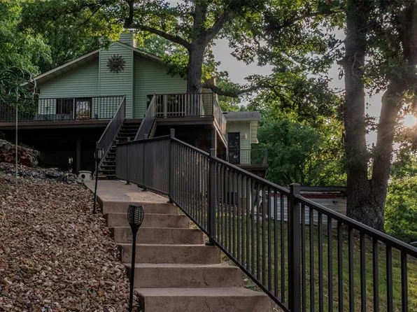 34 Trigger Rd, Linn Creek, MO 65052