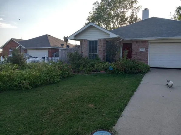 1412 S Medora St, Terrell, TX 75160