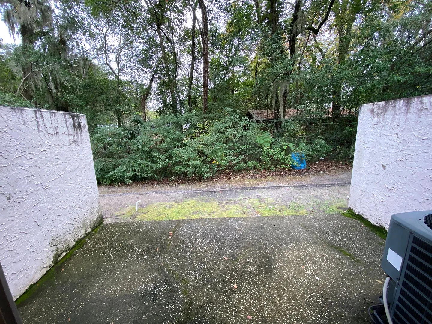 Oak Hill- 1109 NW 41st Avenue - MR9 — Photo 2