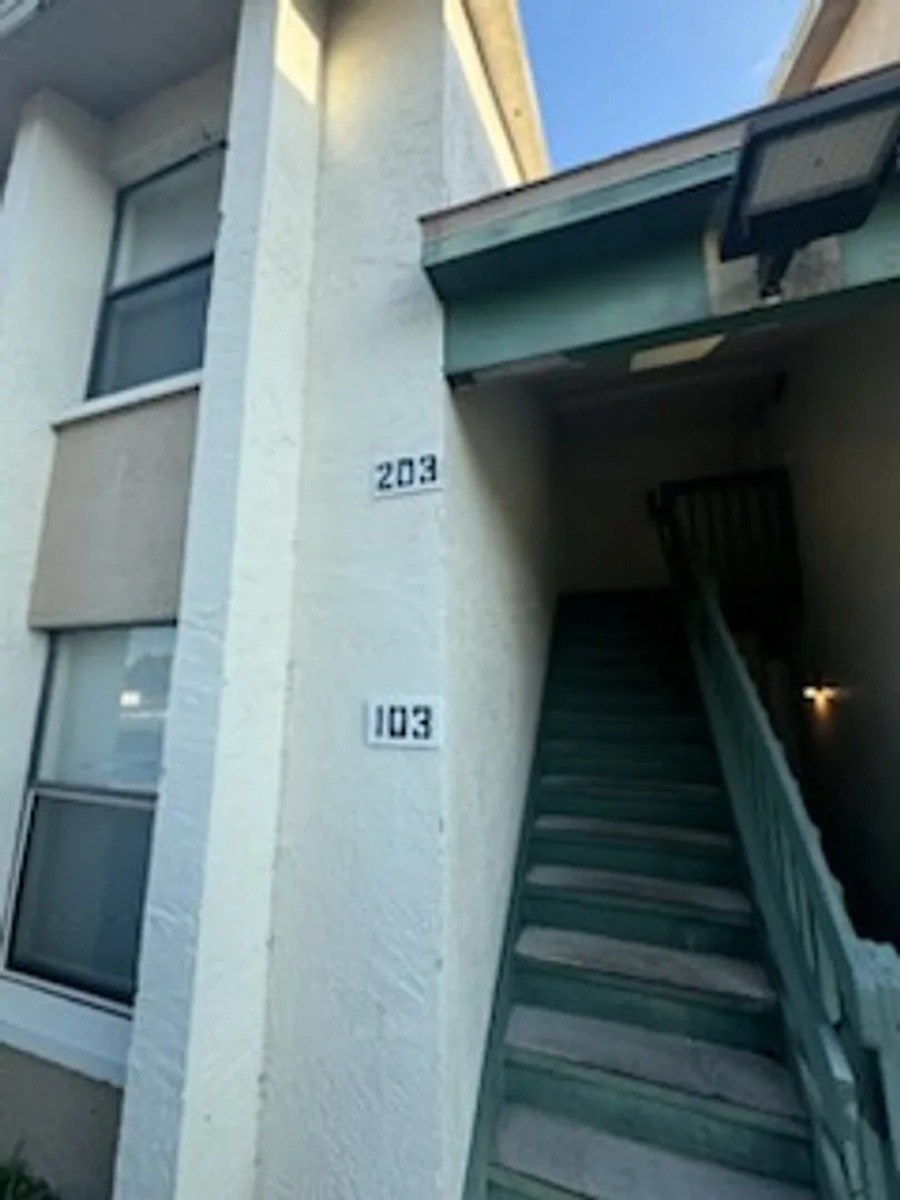 341 Mercury Avenue Se, Unit 203, Palm Bay — Photo 1